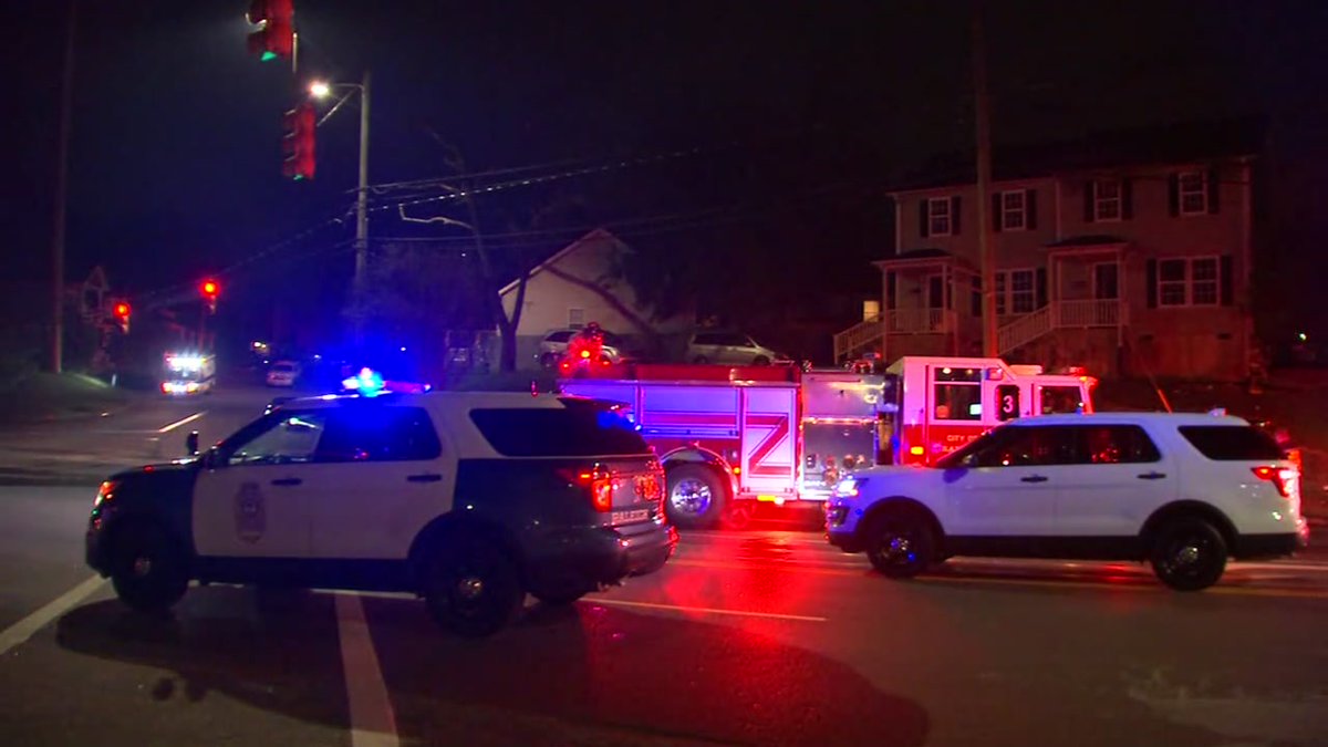 Apartment damaged in overnight fire in Raleigh