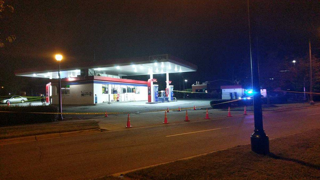 greensboro police investigate shooting at gas station victim transported to hospital greensboro north carolina news from north carolina u s in english on live map north carolina local alerts northcarolina liveuamap com north carolina liveuamap