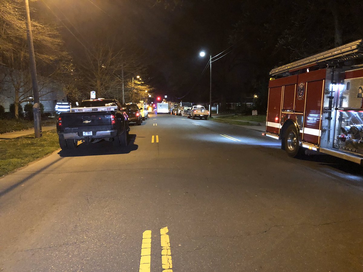 This is a look at 7th St from crew on the scene. The road could be closed through rush hour as crews work to repair the gas leak 