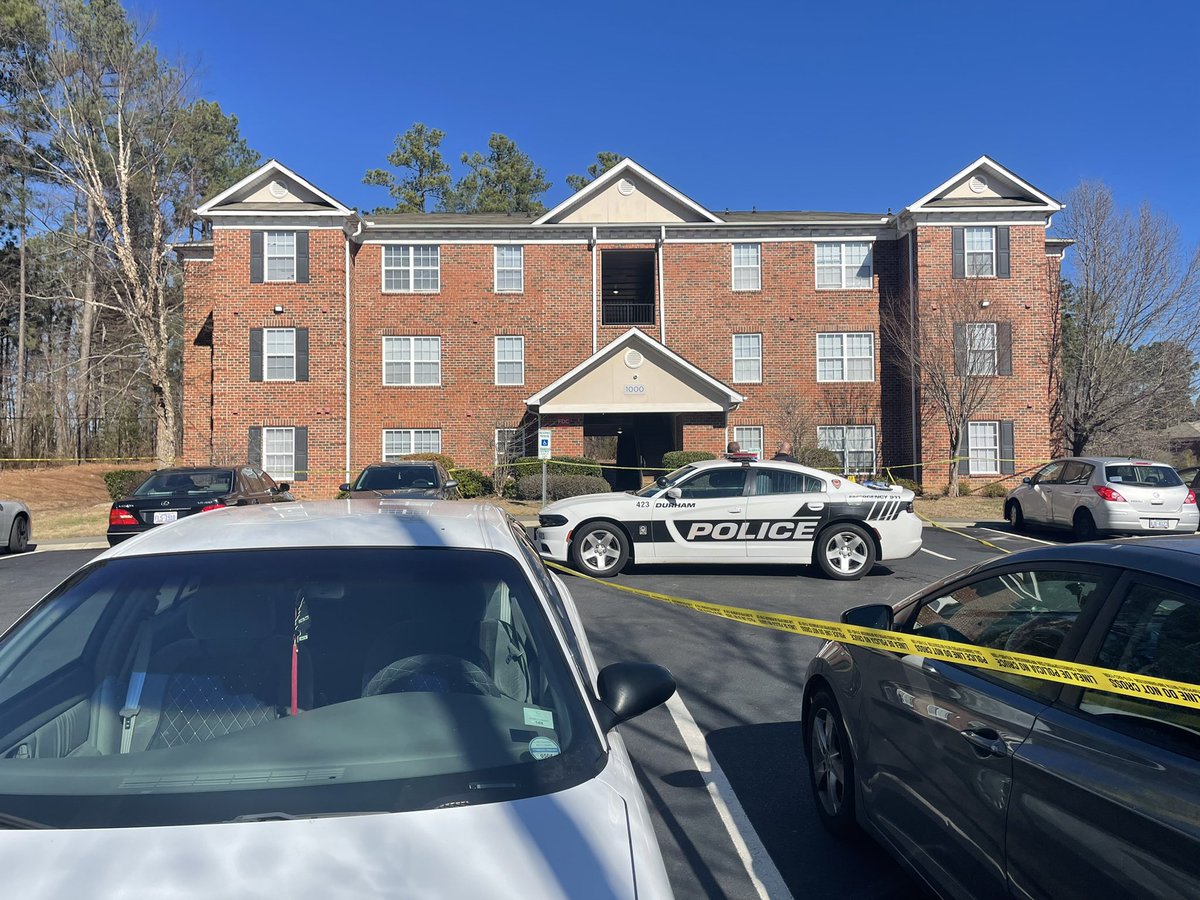 .@TheDurhamPolice investigators are still on scene this morning at the Cadence at RTP apartments on E Cornwallis Rd investigating the shooting where 4 people were shot, and 2 died. One resident here says a lot of NCCU students live here, and he is shocked this happened