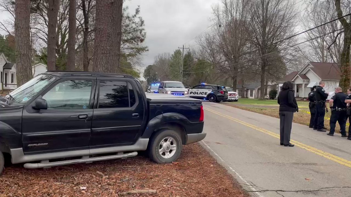 Shooting investigation underway by @SalisburyNCPD in 900 blk Sunset Dr. Road blocked. One victim taken by ambulance. No word on condition