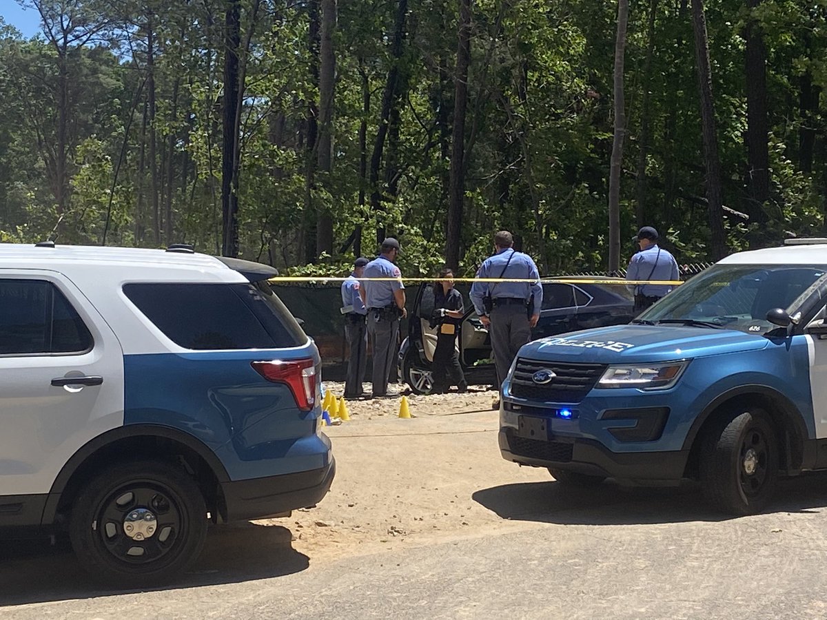 Raleigh Police are investigating a road rage shooting on Duraleigh Road. The driver of the blue Passat exchanged gunfire with a dump truck driver. The dump truck driver was shot in the leg. RPD says charges against one or both men are being determined