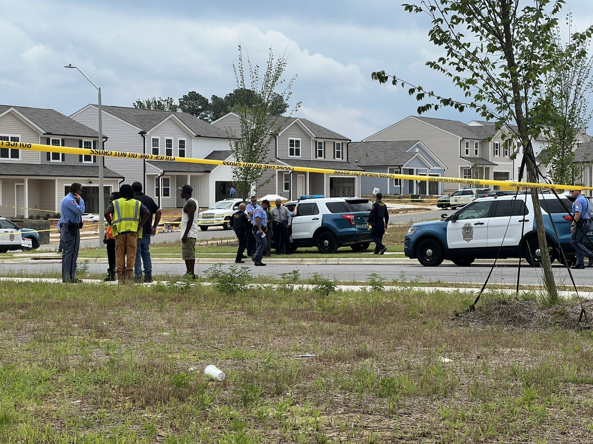 @raleighpolice confirms a fatal shooting in NE Raleigh near Justice Union Ct. More than a dozen units on scene. Appears to be a new build community