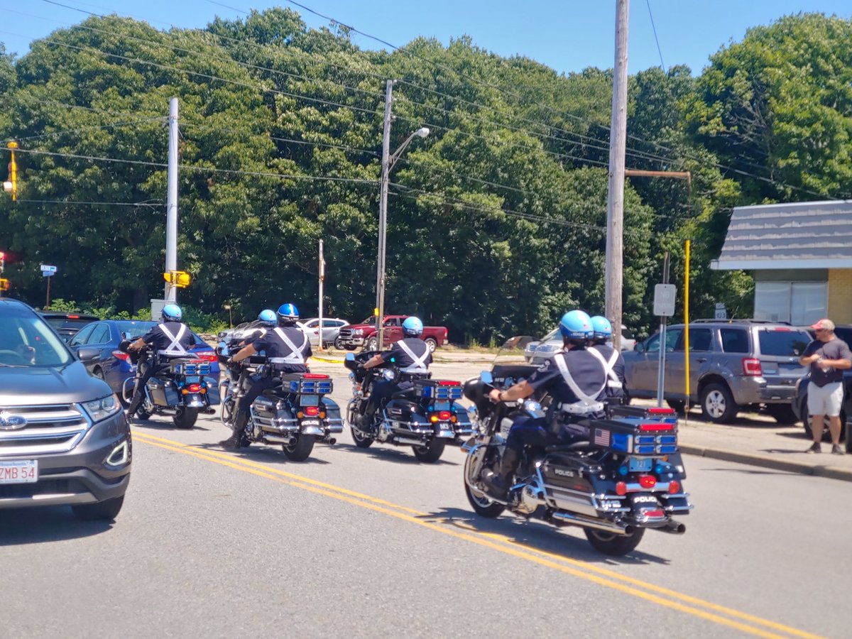 We are on scene in Somerset Mass. Heavy heavy police, FBI & secret service presence.  We are awaiting the arrival of 46 who will make a speech on Climate Change