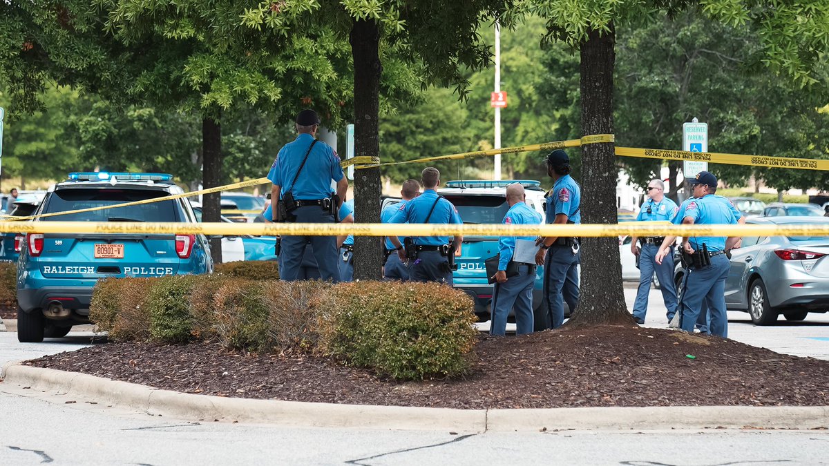 Raleigh police called to a shooting in the Triangle Town Center parking lot just before noon. One man was shot - taken to hospital with serious injuries. Police say they are NOT looking for any suspects. Mall is open.