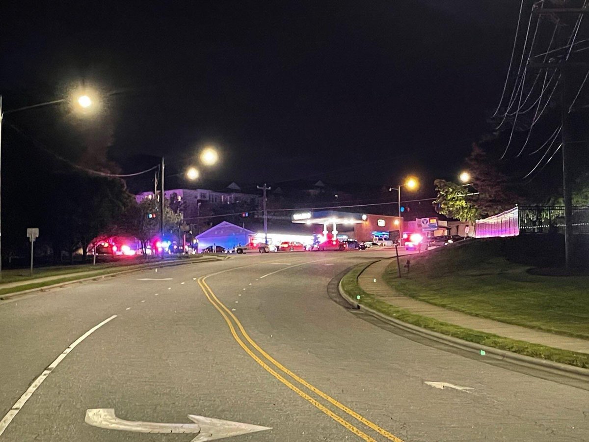 Winston-Salem police say a shooting at Happy Hill Park on Alder Street Saturday night killed a woman, and injured 4 others. Police identified the woman as Beatrice Knights, 21, of Winston-Salem. Four other people suffered non-life-threatening injuries. No suspect info