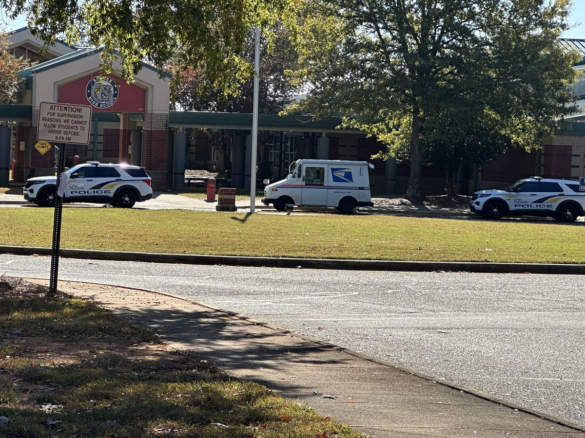 Matthews Police still posted up in front of Butler High School, CMS says the person who made a social media threat has been found