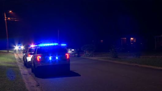 2 hospitalized in shooting in east Charlotte: Medic