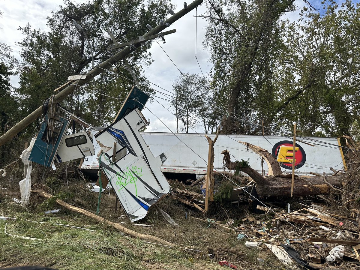 The @FDNYIMT continues to assist with the recovery efforts from Hurricane Helene's impacts on Asheville, NC. The IMT is working out of Buncombe County, where the team is now focused on managing the distribution points for food and water, shelters and community reception centers