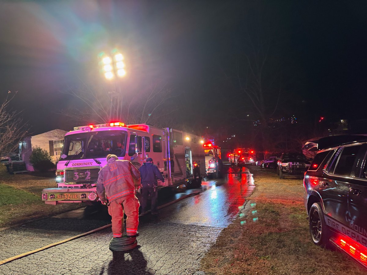 Gaston County crews battled fatal house fire in Gastonia, Sunday night