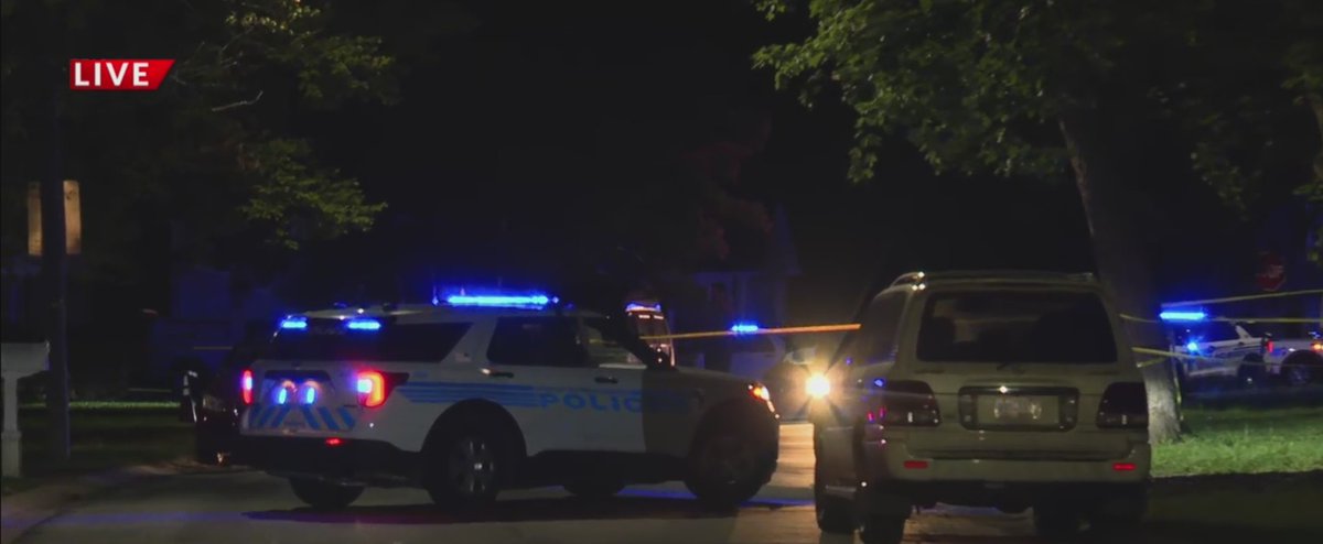 Man acting erratically shot by officers in southeast