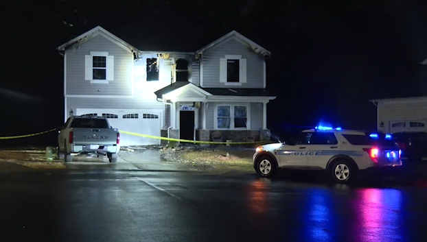 2 firefighters rescued overnight after collapse traps them inside burning Steele Creek home  Queen City 