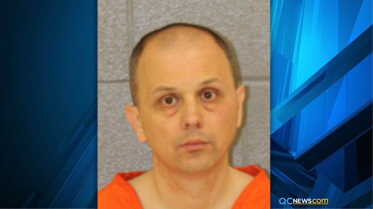 Man confesses to fatally stabbing his sleeping father at SE Charlotte home